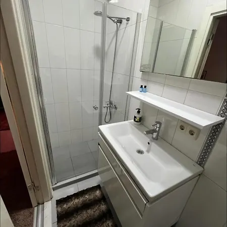 Uenlue Suits Apartment Istanbul