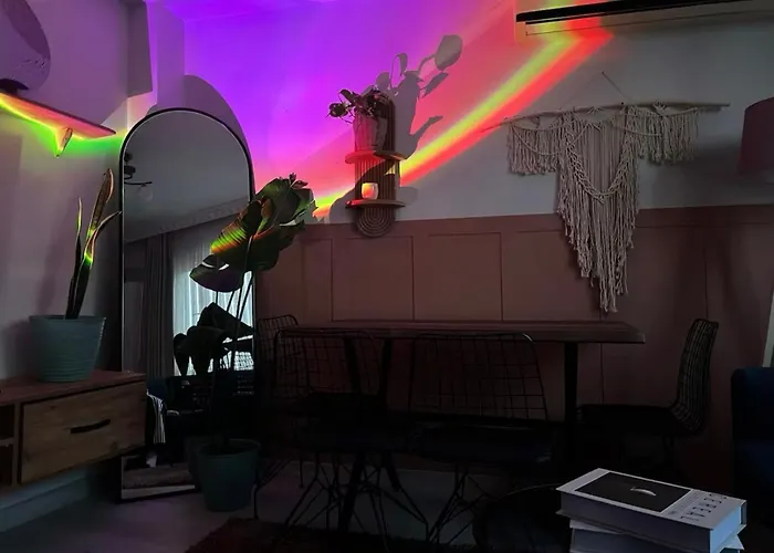 Uenlue Suits Istanbul